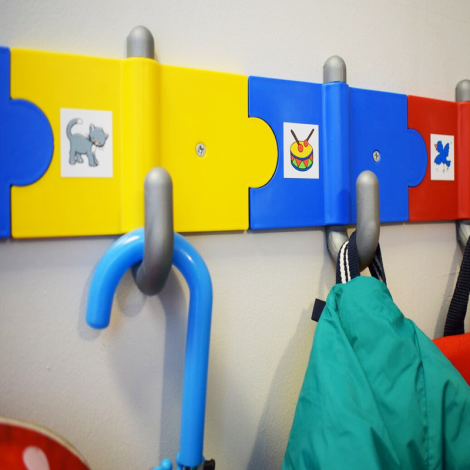 segurbaby.com perchas para bebes, perchas escolares, perchero infantil, 