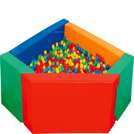 Piscina de bolas triÃ¡ngulo 2x2